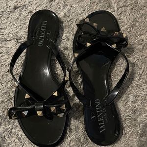 Valentino garavani Rockstud Bow Jelly Thong Sandals